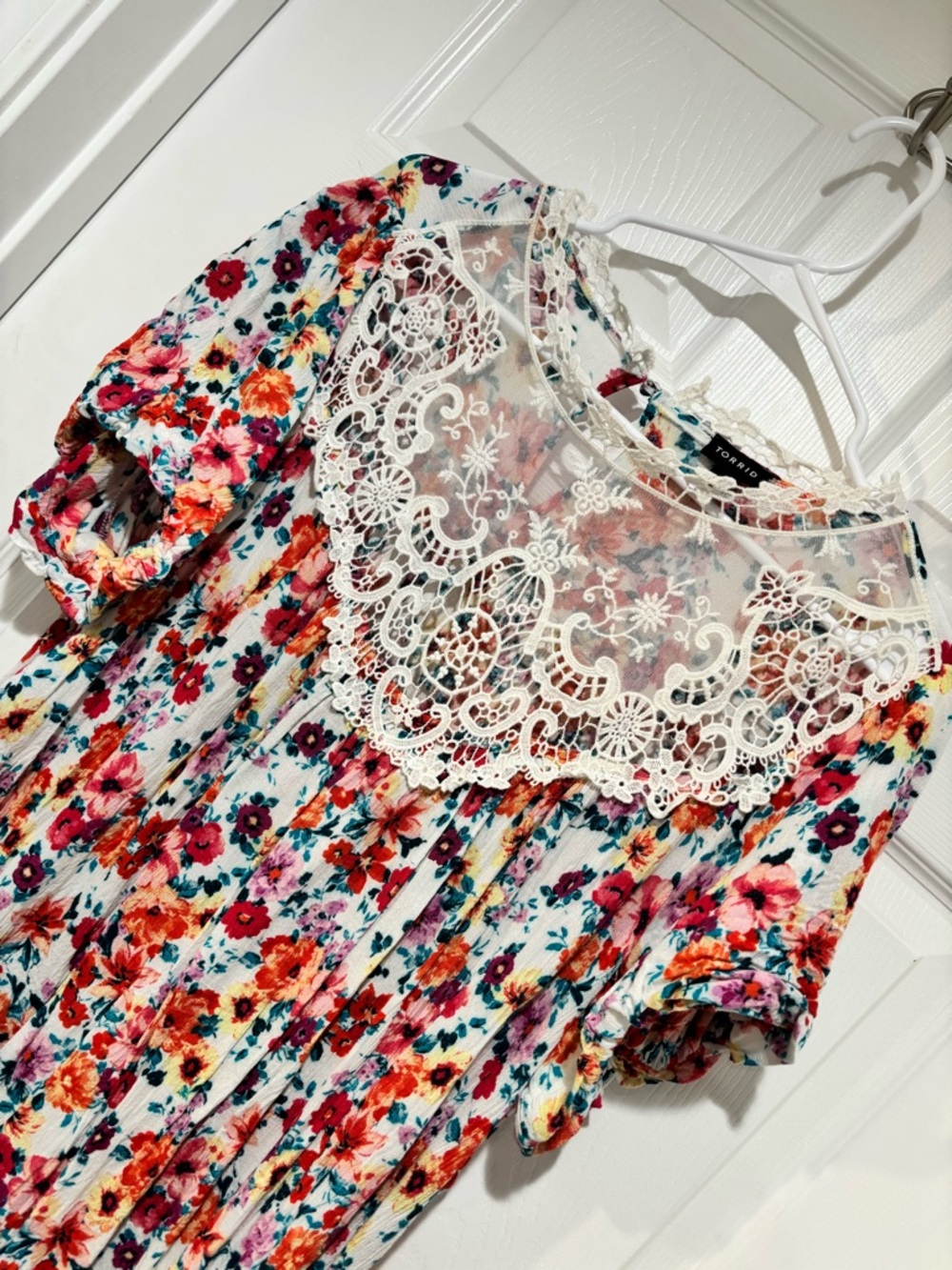 TORRID Floral Lace Yoke Short Sleeve Top